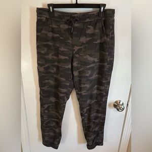Athleta Farallon Jogger